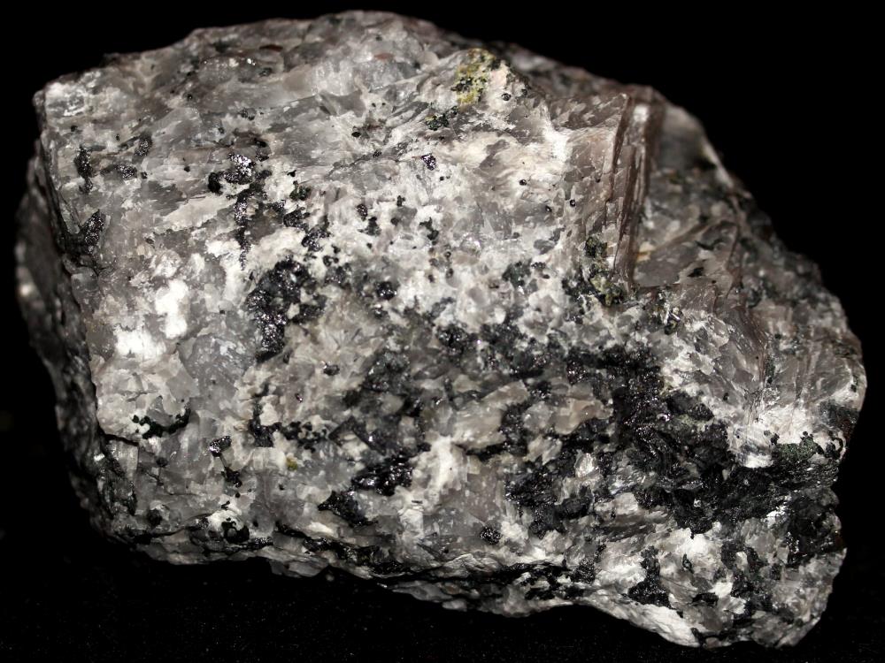 Barite, calcite and franklinite from Franklin, NJ