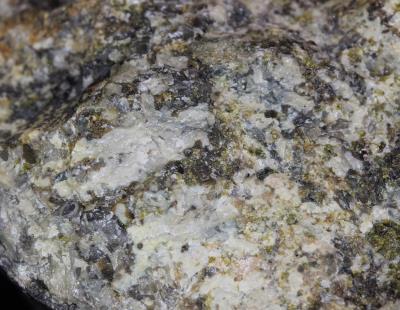 Calcite, willemite, quartz, sphalerite, spinel and rhodochrosite from the Lang Shaft, Franklin, NJ