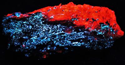 Hydrozincite coating on calcite from the Buckwheat dump Franklin, NJ under shortwave UV Light