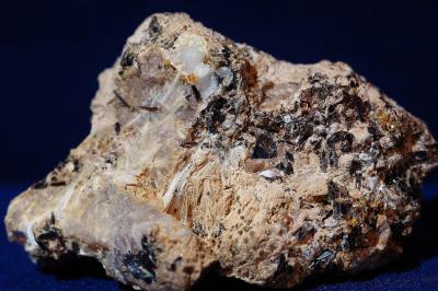 Xonotlite crystals, roeblingite, amethystine clinohedrite, feldspar and hendricksite mica from Franklin, NJ